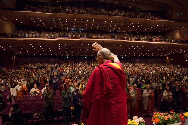 ༧གོང་ས་མཆོག་ཉི་ཧོང་གི་ཡོ་ཀོ་ཧ་མ་ཚོགས་ཁང་ཆེན་མོའི་ནང་། ༢༠༡༦།༡༡།༡༧