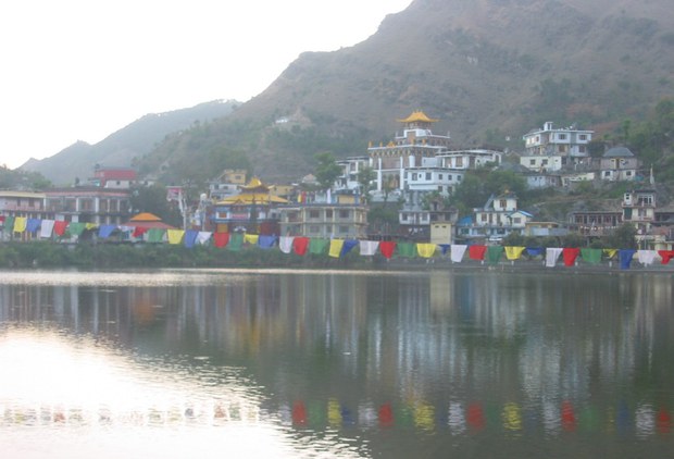 གུ་རུ་རིན་པོ་ཆེའི་འཁྲུངས་གནས་གནས་མཆོག་མཚོ་པད་མ། ༢༠༡༦།༣