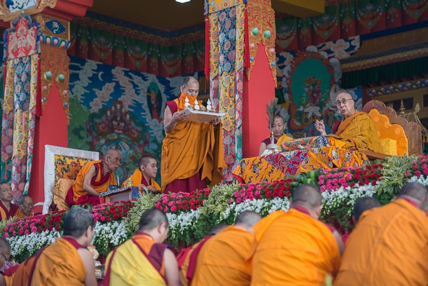 ༧གོང་ས་སྐྱབས་མགོན་ཆེན་པོ་མཆོག་གིས་བཀྲ་ཤིས་ལྷུན་པོ་དགོན་པར་ཆོས་འབྲེལ་སྐབས། ༢༠༡༥།༡༢།༣༠