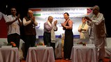 ཕྱི་དྲིལ་བཀའ་བློན་བདེ་སྐྱིད་ཆོས་དབྱངས་མཆོག་གིས་རྒྱ་གར་བོད་དོན་རྒྱབ་སྐྱོར་ཚོགས་ཆེན་ཐོག་གཏམ་བཤད་གནང་སྐབས། ༢༠༡༥།༡༡།༣