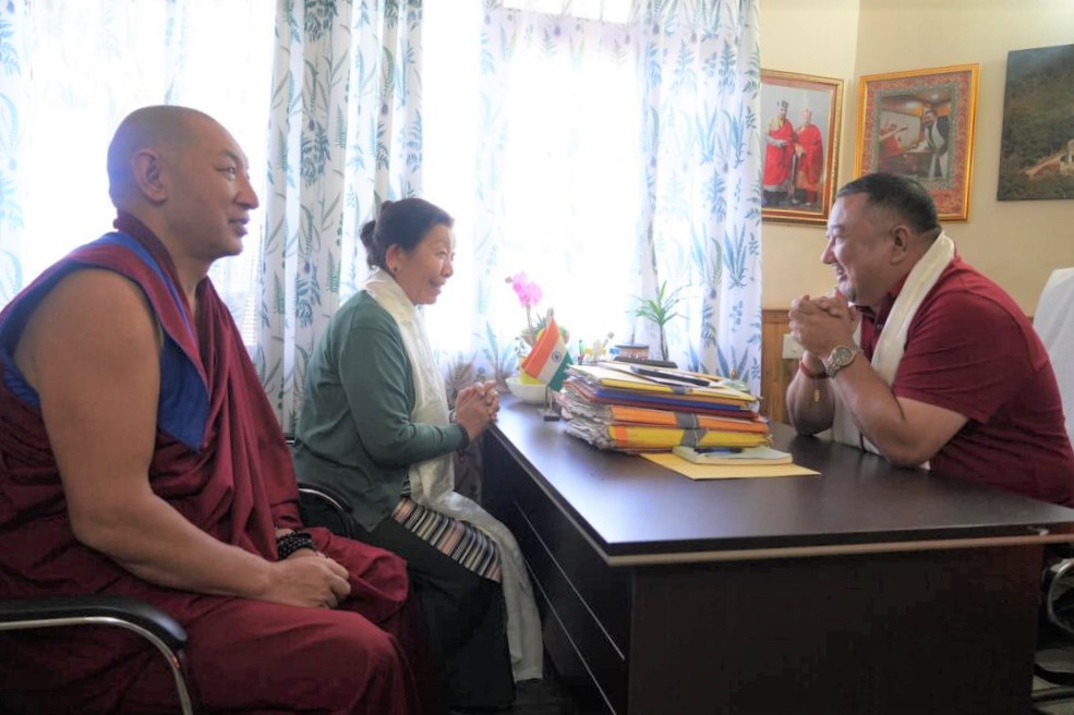 Deputy Speaker Dolma Tsering and Parliamentarian Geshe Monlam Tharchin call on Shri Sonam Lama.jpg