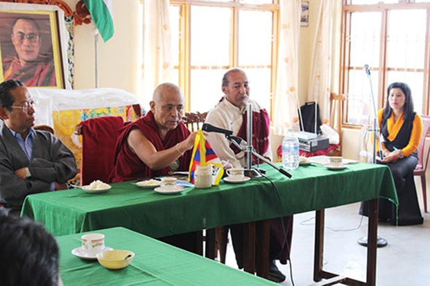 སྤྱི་འཐུས་ཚོགས་གཞོན་ཨ་ཅརྱ་ཡེ་ཤེས་ཕུན་ཚོགས་མཆོག་མངའ་རིས་སྤྱི་མཐུན་ཚོགས་པའི་མཛད་སྒོའི་སྐབས། ༢༠༡༦།༨།༡༣ སྤྱི་འཐུས་ཚོགས་གཞོན་ཨ་ཅརྱ་ཡེ་ཤེས་ཕུན་ཚོགས་མཆོག་མངའ་རིས་སྤྱི་མཐུན་ཚོགས་པའི་མཛད་སྒོའི་སྐབས། ༢༠༡༦།༨།༡༣