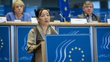 བཀའ་བློན་བདེ་སྐྱིད་ཆོས་དབྱངས་མཆོག་གིས་ཡོ་རོབ་མཉམ་སྦྲེལ་ནང་གཏམ་བཤད་སྐབས། ༢༠༡༣།༤།༡༨