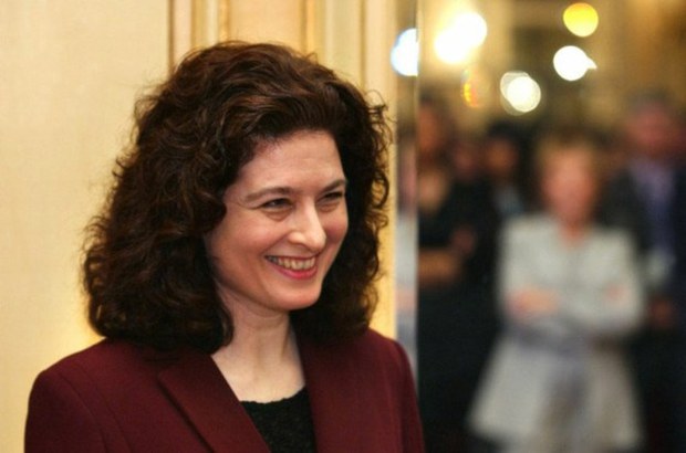 ཧྥ་རན་སུའི་གསར་འགོད་པ་Ursula Gauthierལགས།