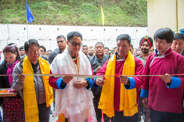 ཨ་རུ་ན་ཅལ་མངའ་སྡེའི་སྤྱི་ཁྱབ་བློན་ཆེན་མཆོག་གིས་ལྷོ་གྲོང་གསེབ་ནང་ཕ་དམ་པ་སངས་རྒྱས་ཀྱི་དགོན་པ་གསར་བཞེངས་རྨང་གཞི་གཏིང་སྐབས། ༢༠༡༨།༦།༢༥