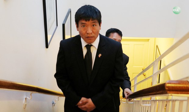 འཇིགས་བྲལ་གློག་བརྙན་བཟོ་སྐྲུན་པ་དང་ཆབ་སྲིད་བཙོན་ཟུར་དོན་འགྲུབ་དབང་ཆེན་ལགས། ༢༠༡༨།༢