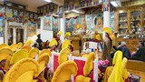 དགའ་ལྡན་ཕོ་བྲང་གི་ཞབས་ཞུ་བ་རྣམས་ནས་༧གོང་ས་མཆོག་ལ་བརྟན་བཞུགས།