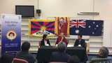 ཆབ་སྲིད་བཙོན་ཟུར་མགོ་ལོག་འཇིགས་མེད་ལགས་ཀྱིས་ཨོ་སི་ཁྲོ་ལེ་ཡའི་ནང་བོད་དོན་ཞུ་གཏུག་གནང་སྐབས། ༢༠༡༦།༡༠།༡༢