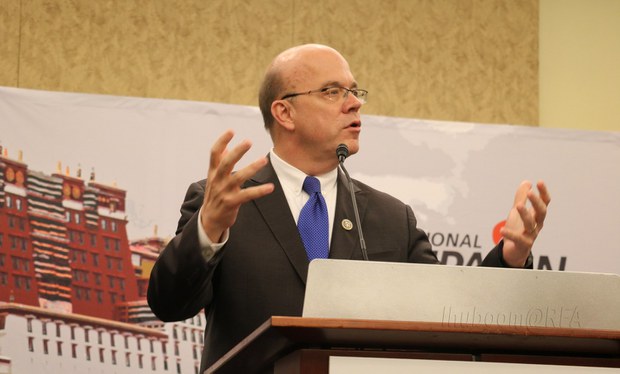 ཨ་རིའི་གྲོས་ཚོགས་འཐུས་མི་(Jim McGovern)་ལགས་སུ་བོད་མི་ཚོས་ཐུགས་རྗེ་ལེགས་འབུལ་ཞུ་གཏན་འཁེལ་འདུག