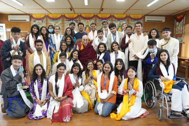 རྒྱ་གར་གྱི་གནའ་དེང་ཤེས་ཡོན་ཟུང་འབྲེལ་དགོས་པ། ༸གོང་ས་མཆོག་གིས་བཀའ་སྩལ་བ། རྒྱ་གར་གྱི་གནའ་དེང་ཤེས་ཡོན་ཟུང་འབྲེལ་དགོས་པ། ༸གོང་ས་མཆོག་གིས་བཀའ་སྩལ་བ།