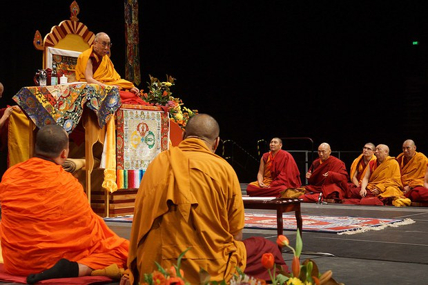 ནིའུ་ཛི་ལེནྜ་ལ་ཆོས་འབྲེལ་དབུ་འཛུགས།