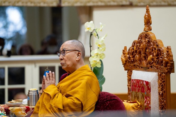 ༧གོང་ས་མཆོག་བཞུགས་སྒར་ཐེག་ཆེན་ཆོས་གླིང་དུ་གུ་རུའི་འབུམ་ཚོགས་གནང་བའི་ཚོགས་མགོན་དུ་ཞབས་སོར་འཁོད་པ། ༧གོང་ས་མཆོག་བཞུགས་སྒར་ཐེག་ཆེན་ཆོས་གླིང་དུ་གུ་རུའི་འབུམ་ཚོགས་གནང་བའི་ཚོགས་མགོན་དུ་ཞབས་སོར་འཁོད་པ།