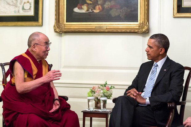 ༸གོང་ས་མཆོག་དང་ཨ་རིའི་སྲིད་འཛིན་མཇལ་འཕྲད་གནང་ཡོད་པ།