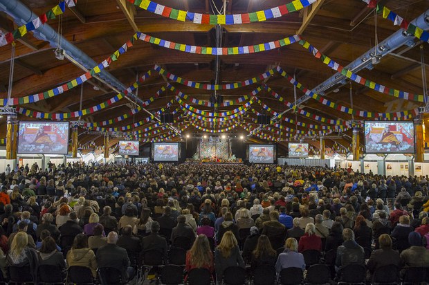 བོད་ཀྱི་དབུ་ཁྲིད་༧གོང་ས་མཆོག་གིས་ལཱ་ཏི་ཝི་ཡའི་རྒྱལ་ས་རེ་གྷར་ཆོས་འབྲེལ་སྐྱོང་བཞིན་པའི་ཆོས་རའི་རྣམ་པ། ༢༠༡༤།༥།༥