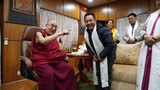 རྒྱ་གར་འབྲས་ལྗོངས་མངའ་སྡེའི་སྤྱི་ཁྱབ་བློན་ཆེན་ནས་༸གོང་ས་མཆོག་གི་མཇལ་ཁ་ཞུས་པ།