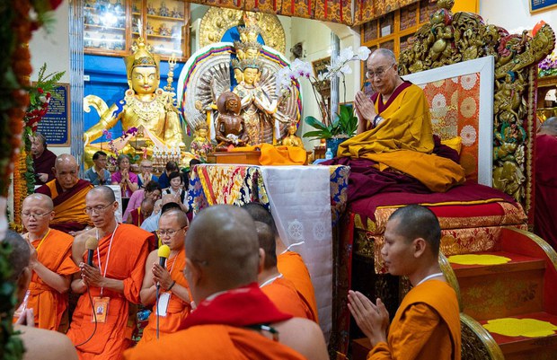 ལྷོ་ཤར་ཨེ་ཤེ་ཡའི་ཆོས་ཞུ་བར་གསུང་ཆོས་དབུ་འཛུགས། ལྷོ་ཤར་ཨེ་ཤེ་ཡའི་ཆོས་ཞུ་བར་གསུང་ཆོས་དབུ་འཛུགས།