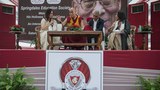 ལྡི་ལིར་རྒྱ་གར་གྱི་སློབ་ཕྲུག་ཚོར་དམིགས་བསལ་བཀའ་སློབ་སྩལ་བ།