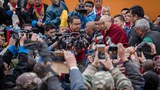 ༸གོང་ས་མཆོག་དི་རཱངྒ་ས་གནས་སུ་ཞབས་སོར་འཁོད་འདུག