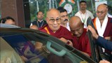 སྤྱི་ནོར་༸གོང་ས་༸སྐྱབས་མགོན་ཆེན་པོ་མཆོག་བཞུགས་སྒར་རྡ་རམ་ས་ལར་༸ཞབས་སོར་བདེ་བར་འཁོད་གནང་མཛད་པ།