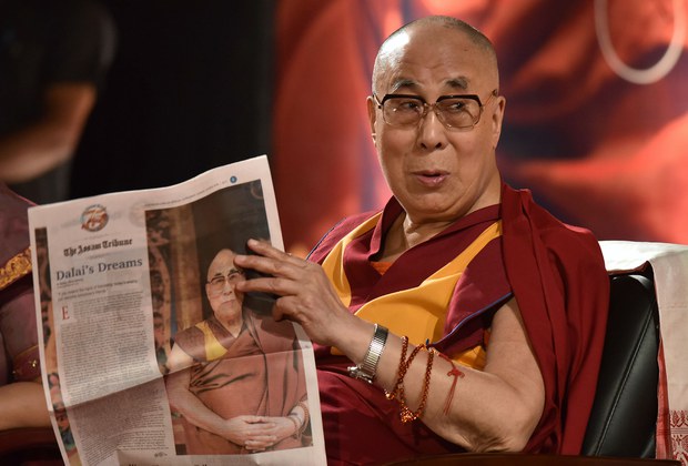 ༧གོང་ས་མཆོག་རྒྱ་གར་བྱང་ཤར་གུ་ཝ་ཧ་ཊིར་ཞབས་སོར་འཁོད་གནང་མཛད་པ། ༧གོང་ས་མཆོག་རྒྱ་གར་བྱང་ཤར་གུ་ཝ་ཧ་ཊིར་ཞབས་སོར་འཁོད་གནང་མཛད་པ།