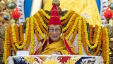 བོད་ཀྱི་བུད་མེད་ལྷན་ཚོགས་གཙོས་ཚོགས་སྡེ་ཁག་ཅིག་གིས་༧གོང་ས་མཆོག་ལ་བརྟན་བཞུགས་བསྟར་འབུལ་ཞུས་ཡོད་པ།