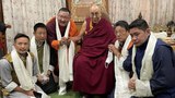 ༸གོང་ས་མཆོག་མ་འོངས་འབྲས་ལྗོངས་སུ་ཆིབས་སྒྱུར་བསྐྱང་རྒྱུའི་གསོལ་འདེབས་ཞུས་ཡོད་པ།