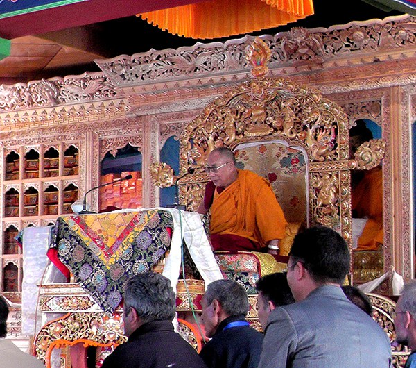 ༧གོང་ས་མཆོག་ལ་དྭགས་ཀླུ་འཁྱིལ་དགོན་དུ་ཞབས་སོར་འཁོད་སྐབས། ༢༠༡༤།༦།༢༩ ༧གོང་ས་མཆོག་ལ་དྭགས་ཀླུ་འཁྱིལ་དགོན་དུ་ཞབས་སོར་འཁོད་སྐབས། ༢༠༡༤།༦།༢༩