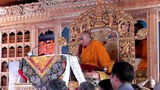 ༧གོང་ས་མཆོག་ལ་དྭགས་ཀླུ་འཁྱིལ་དགོན་དུ་ཞབས་སོར་འཁོད་སྐབས། ༢༠༡༤།༦།༢༩