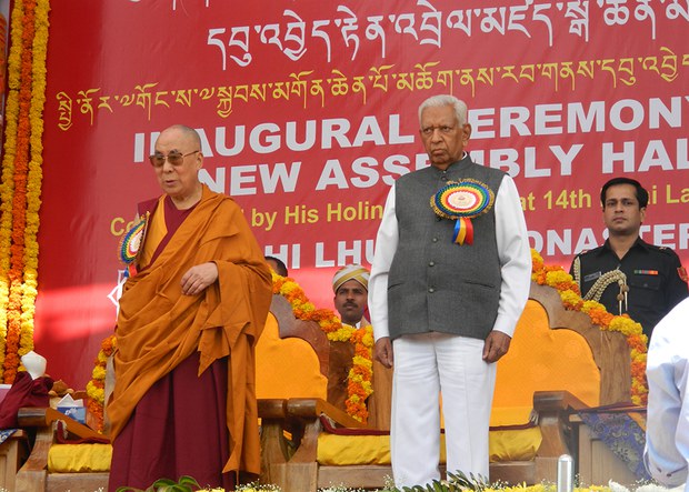 ༧གོང་ས་མཆོག་ནས་བཀྲིས་ལྷུན་པོ་དགོན་པའི་གཙུག་ལག་ཁང་དབུ་འབྱེད། ༧གོང་ས་མཆོག་ནས་བཀྲིས་ལྷུན་པོ་དགོན་པའི་གཙུག་ལག་ཁང་དབུ་འབྱེད།