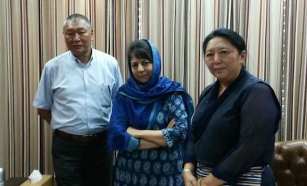 ནང་སྲིད་བཀའ་བློན་མཆོག་Jammu Kashmirམངའ་སྡེའི་བློན་ཆེན་དང་མཇལ་སྐབས། ༢༠༡༦།༤།༢༧