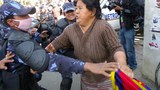 བལ་ཡུལ་དུ་བོད་མི་ཚོའི་བོད་དོན་ལས་འགུལ་ལ་རྒྱུན་དུ་མཉམ་ཞུགས་གནང་མཁན་ཨ་མ་གཡུ་ལོ་ལགས་ཀྱིས་༢༠༡༡ལོར་ངོ་རྒོལ་སྐད་འབོད་གནང་བཞིན་པ། ཁོ་མོ་༢༠༡༤།༤།༣༠ཉིན་ན་ཚའི་རྐྱེན་པས་སྐུ་གྲོངས་ཡོད་འདུག 