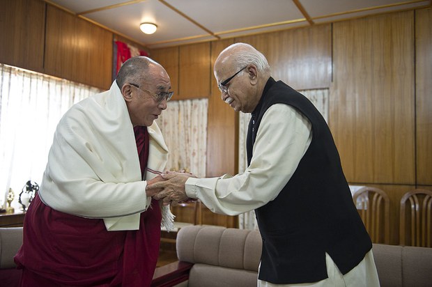སྦི་ཇེ་པི་ཚོགས་པ་ནས་དགོངས་ཞུས། སྦི་ཇེ་པི་ཚོགས་པ་ནས་དགོངས་ཞུས།
