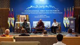 རྒྱལ་སྤྱིའི་བོད་ཀྱི་གཞོན་སྐྱེས་ཚོགས་ཆེན་ཐེངས་གཉིས་པའི་མཇུག་སྡོམ་མཛད་སྒོར་སྤྱི་འཐུས་ཚོགས་གཙོ་མཆོག་གིས་གཏམ་བཤད་གནང་སོང་།