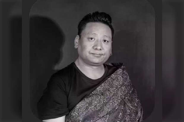 འཇམ་དབྱངས་བློ་གྲོས་ལགས་ཀྱི་ཉེ་པར། 