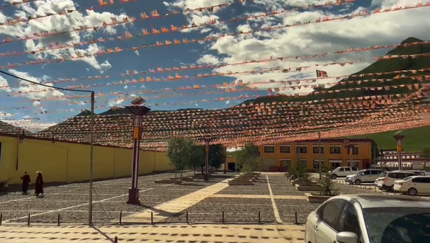 རྫ་དབོན་པོ་དགོན་དུ་རིས་མེད་ཆོས་བརྒྱུད་ཀྱི་མདོ་ཁམས་འཇང་དགུན་ཆོས་ཆེན་མོ་འཚོགས་བཞིན་འདུག