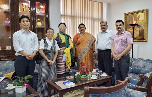 ལྡི་ལིར་ཡོད་པའི་(JNU)་གཙུག་ལག་སློབ་ཆེན་གྱིས་བོད་ཕྲུག་སློབ་ཕྲུག་ཚོར་སློབ་ཡོན་འཕར་མ་སྤྲོད་མི་དགོས་བ་བཟོས་འདུག ལྡི་ལིར་ཡོད་པའི་(JNU)་གཙུག་ལག་སློབ་ཆེན་གྱིས་བོད་ཕྲུག་སློབ་ཕྲུག་ཚོར་སློབ་ཡོན་འཕར་མ་སྤྲོད་མི་དགོས་བ་བཟོས་འདུག