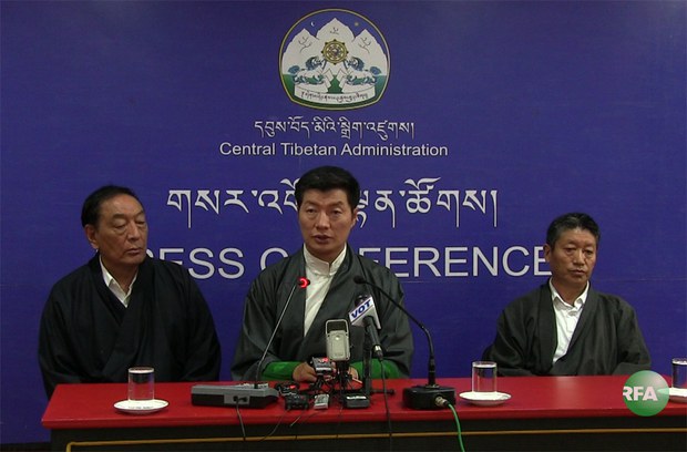 དུས་དབང་སྐོར་ལ་གསར་འགོད་གསལ་བསྒྲགས་སྐབས། ༢༠༡༥།༨།༣༡