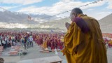 ༧གོང་ས་མཆོག་ལ་དྭགས་ཀླུ་འཁྱིལ་གྱི་གསུང་ཆོོས་ར་བར་ཞབས་སོར་འཁོད་སྐབས། ༢༠༡༤།༧།༡