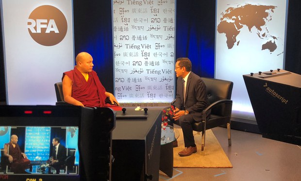 རྒྱལ་དབང་ཀརྨ་པ་ཨྱོན་འཕྲིན་ལས་རྡོ་རྗེ་མཆོག་ལ་བཅར་འདྲིའི་སྐབས། ༢༠༡༨།༧།༣༠