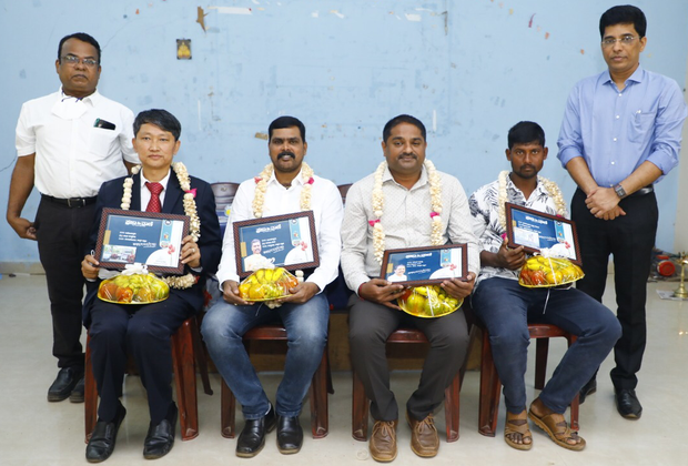 རྒྱ་གར་གྱི་ཡུལ་མི་ཚོར་མོན་གྷོ་བོད་མིས་མཐུན་འགྱུར་རོགས་རམ་གནང་བར་བསྔགས་བརྗོད་ཐོབ་པ། རྒྱ་གར་གྱི་ཡུལ་མི་ཚོར་མོན་གྷོ་བོད་མིས་མཐུན་འགྱུར་རོགས་རམ་གནང་བར་བསྔགས་བརྗོད་ཐོབ་པ།