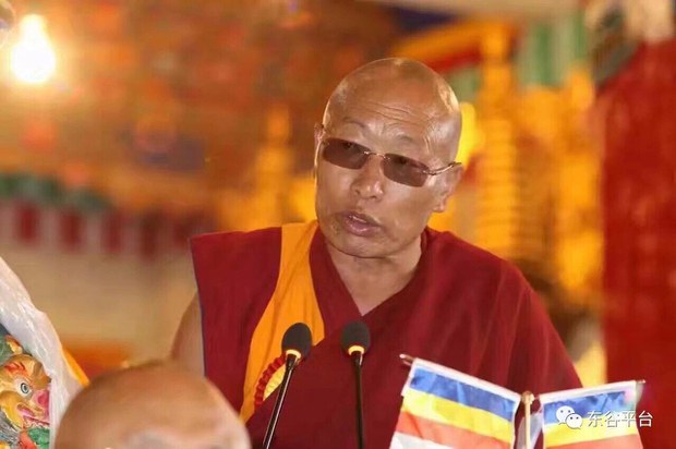 དཀར་མཛེས་དགོན་པའི་མཁན་རིན་པོ་ཆེ་དགེ་བཤེས་དགྲ་འདུལ་ལགས།