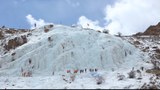 འཕགས་བོད་ས་མཚམས་ལ་དྭགས་སུ་འཁྱགས་རོམ་སྟེང་འཛེག་རྒྱུའི་འགྲན་བསྡུར་གནང་འདུག