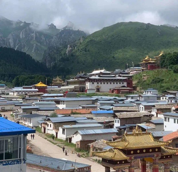 རྒྱ་ནག་གཞུང་གིས་ལྷ་མོ་ཀིརྟི་དགོན་པའི་དགེ་རྒན་ཚོས་ཕྱི་ཕྱོགས་སུ་འབྲེལ་བ་བྱས་སྐོར་བརྗོད་ནས་ཁ་པར་བཙན་འཕྲོག་དང་དགོན་པར་དམ་དྲག་ཤུགས་ཆེར་བྱེད་བཞིན་ཡོད་འདུག