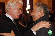 རྒྱ་རི་བློ་གྲོས་རྒྱལ་མཚན་མཆོག་ལ་ཆེ་བསྟོད་སྣེ་ལེན་འདུ་འཛོམས། ༢༠༡༥།༣།༡༧