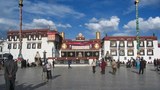 ལྷ་ས་ཁུལ་དུ་ལོ་སར་སྐབས་མི་མང་འདུ་འཛོམས་ཐད་དོགས་ཟོན་དང་འགྲོ་ལམ་བཀག་འགོག་སོགས་བྱེད་བཞིན་ཡོད་འདུག