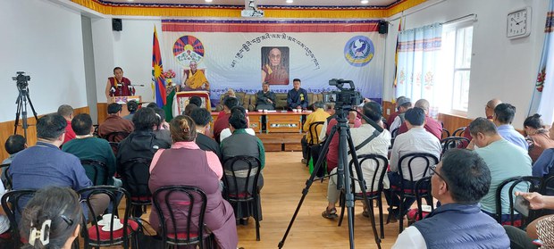 རྒྱལ་སྤྱིའི་དབུ་མའི་ལམ་མི་མང་ལས་འགུལ་ཁང་གིས་དབུ་མའི་ལམ་གྱི་ཉིན་མོ་སྲུང་བརྩི་ཞུས་སོང་།