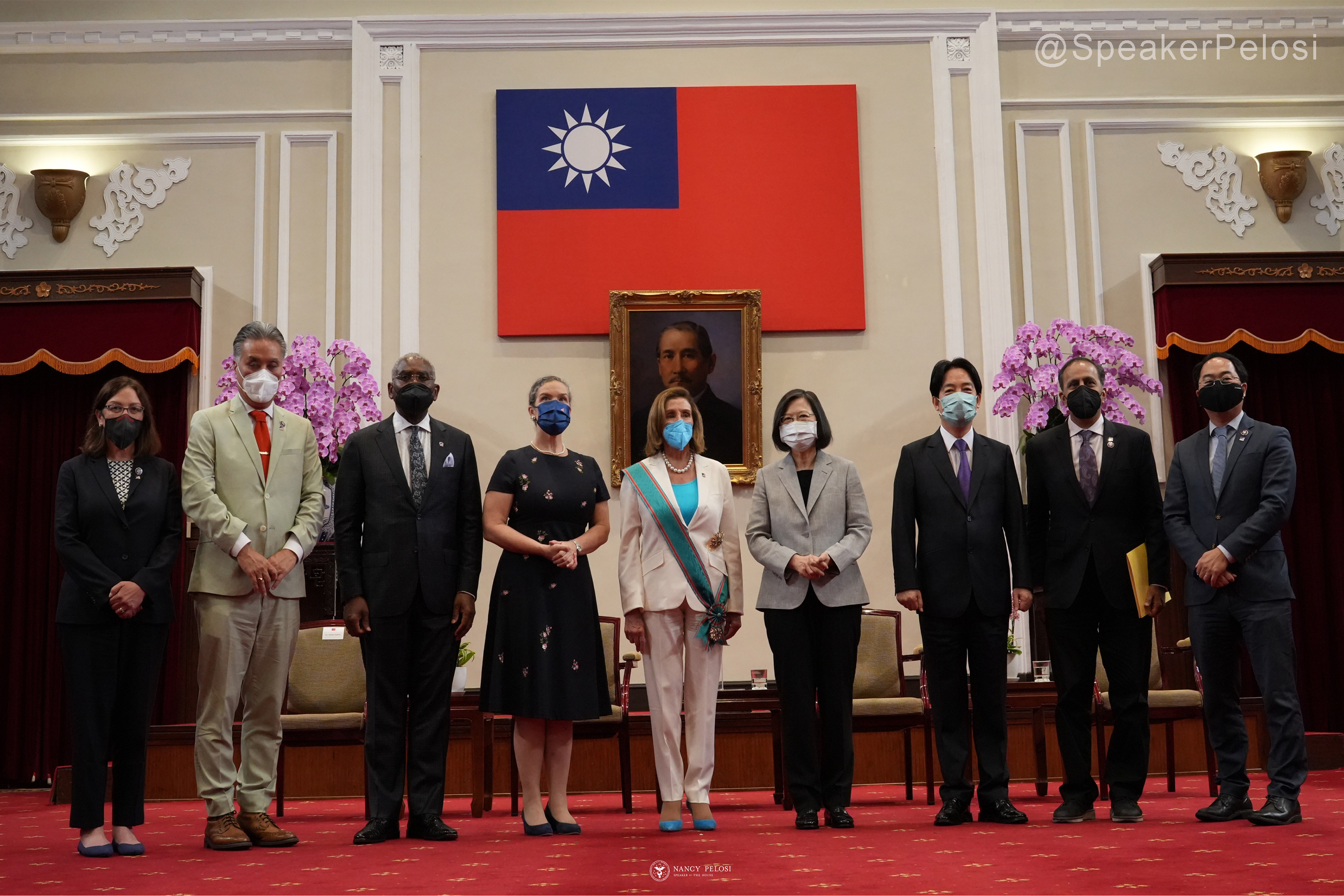 US House Speaker Nancy taiwan1.jpg
