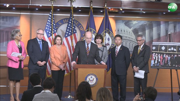 ཨ་རིའི་གྲོས་ཚོཊ་ཀྱི་འཐུས་མི་བོད་ནང་གཟིཊ་སྐོར་ཐད་གསར་འགོད་ལྷན་ཚོགས་གནང་སྐབས། ༢༠༡༥།༡༡།༡༧ ཨ་རིའི་གྲོས་ཚོཊ་ཀྱི་འཐུས་མི་བོད་ནང་གཟིཊ་སྐོར་ཐད་གསར་འགོད་ལྷན་ཚོགས་གནང་སྐབས། ༢༠༡༥།༡༡།༡༧