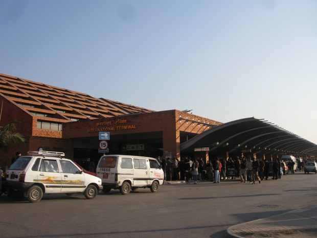བལ་ཡུལ་གྱི་རྒྱལ་སའི་རྒྱལ་སྤྱིའི་གནམ་ཐང་།