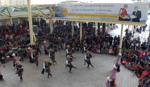 རྡ་རམ་སཱ་ལར་༧གོང་ས་མཆོག་ལ་ནོ་སྦེལ་ཞི་བདེའི་གཟེངས་རྟགས་འབུལ་བཞེས་མཛད་ནས་མི་ལོ་༣༠་འཁོར་བའི་དུས་ཆེན་སྲུང་བརྩི། ༢༠༡༩།༡༢།༡༠